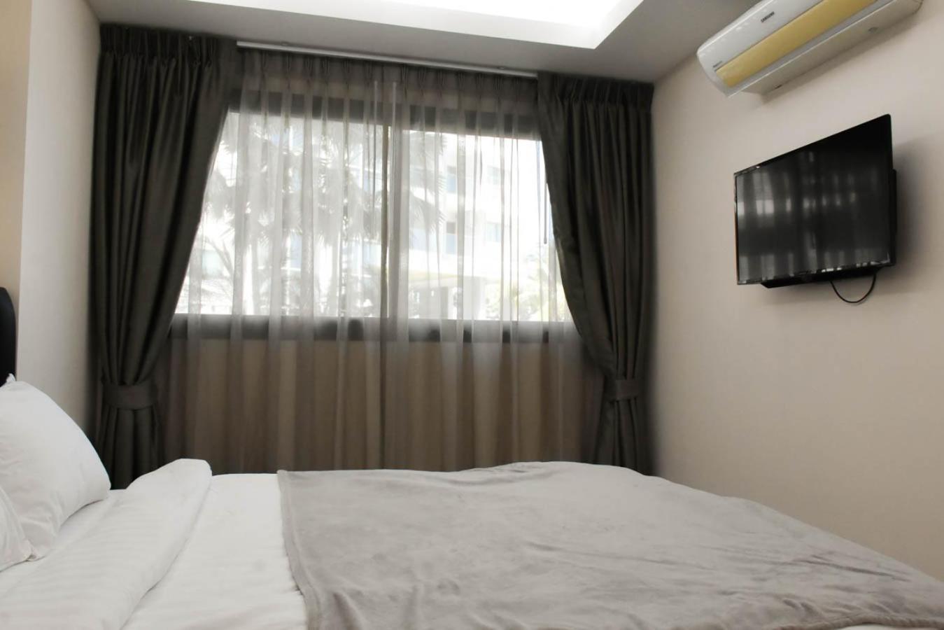 Laguna Beach Resort 1 Condominium Jomtien Beach Rum bild